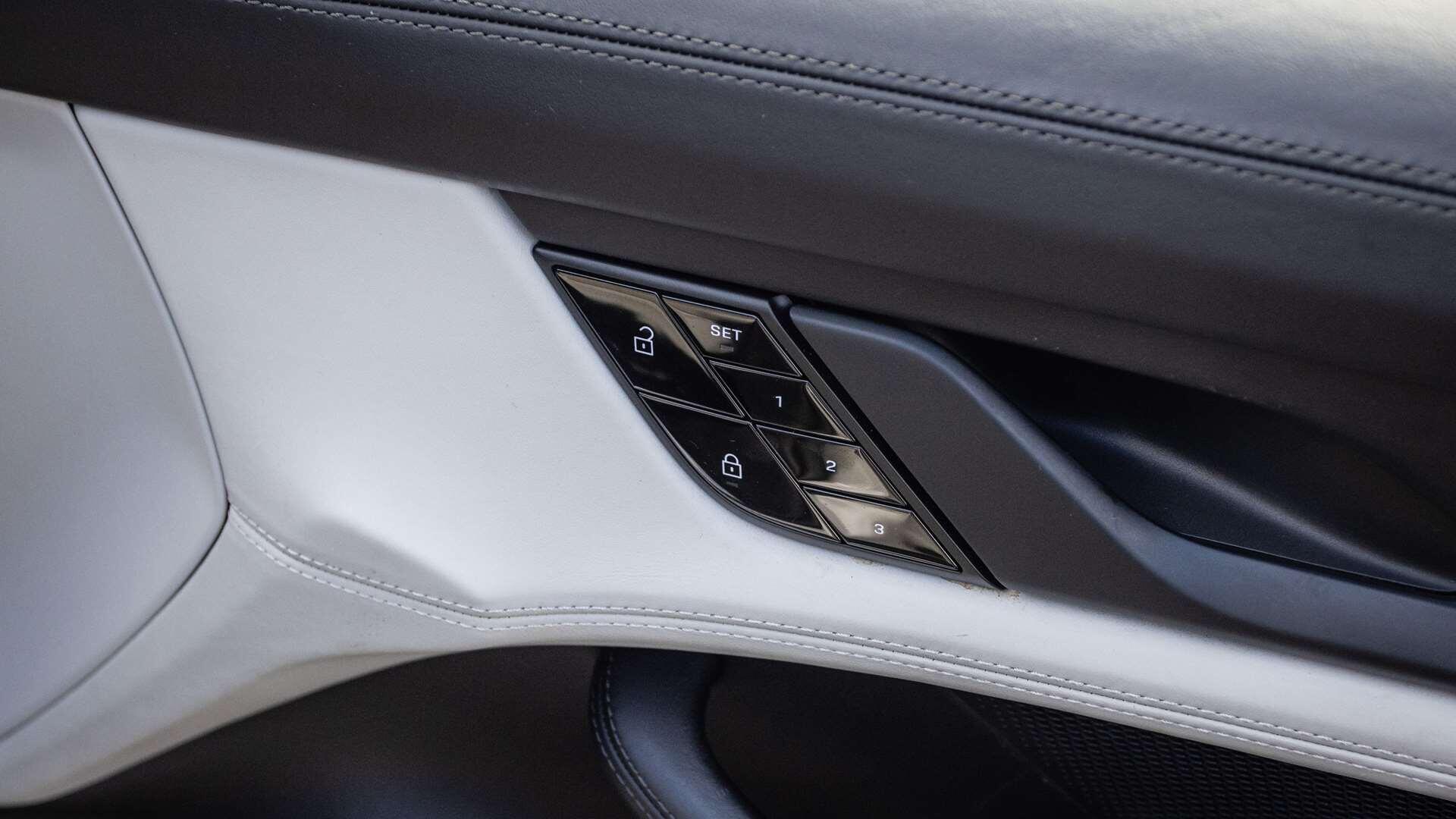 Porsche Taycan view 33