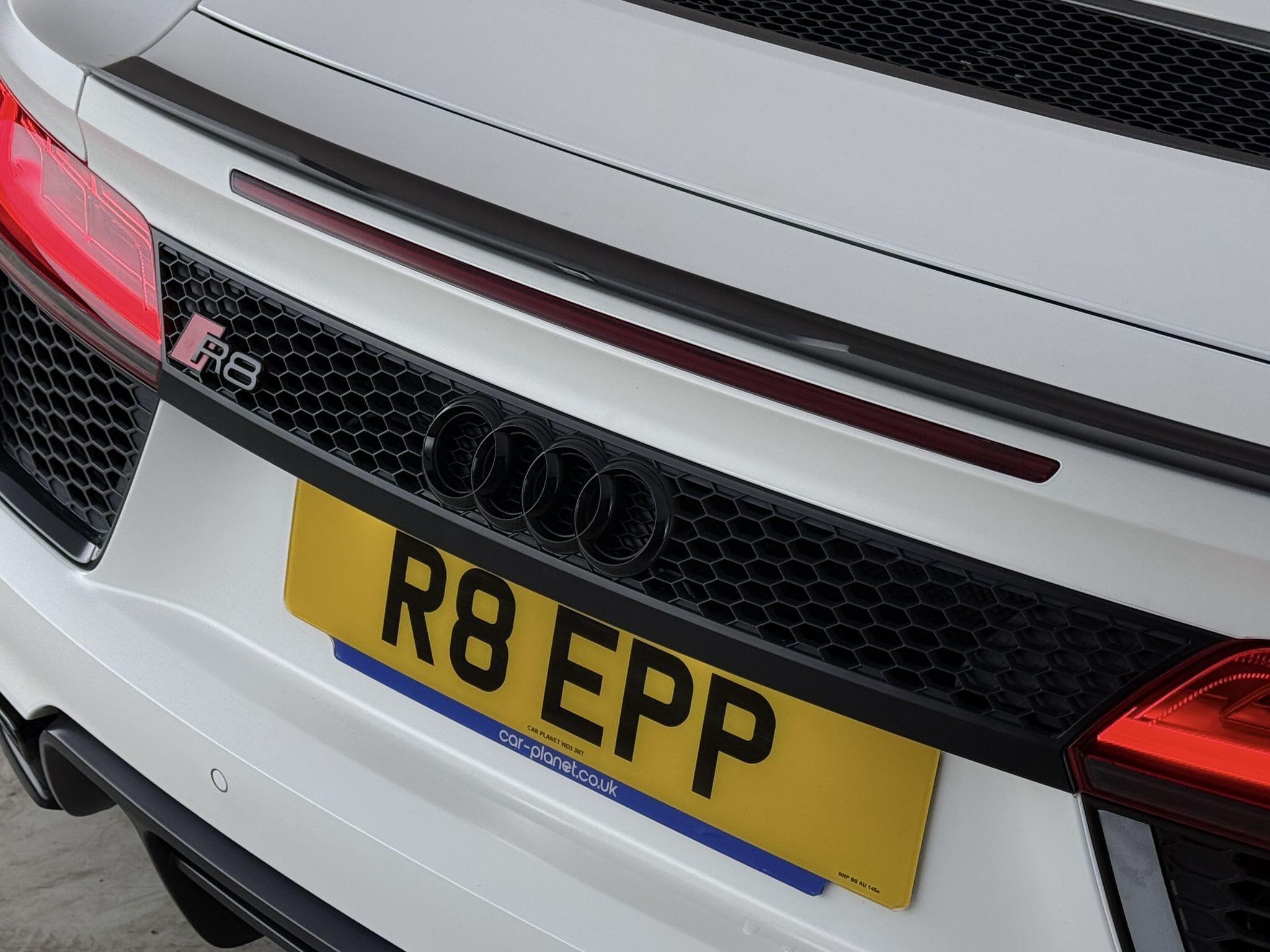 Audi R8 view 65