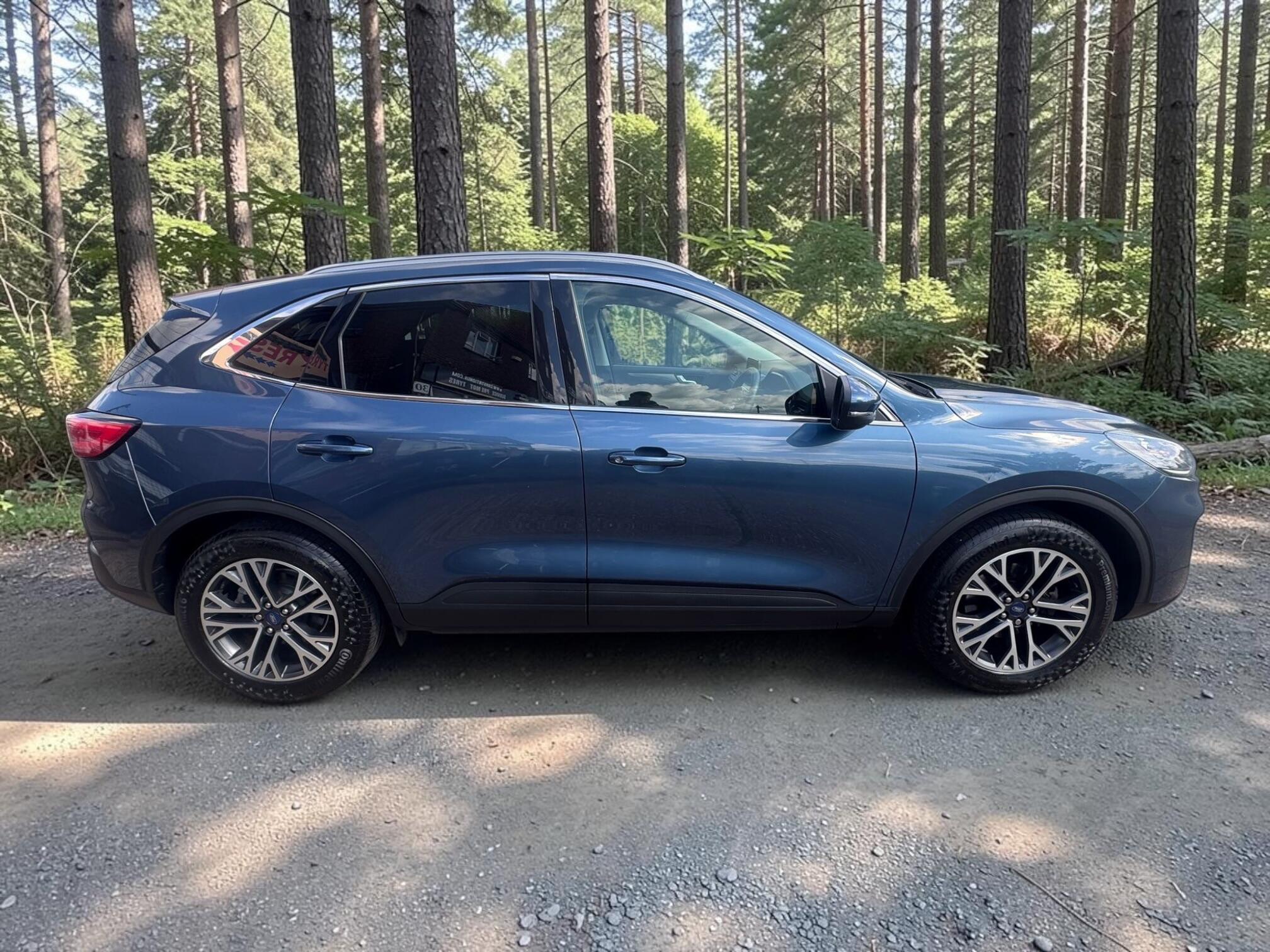 Ford Kuga view 16