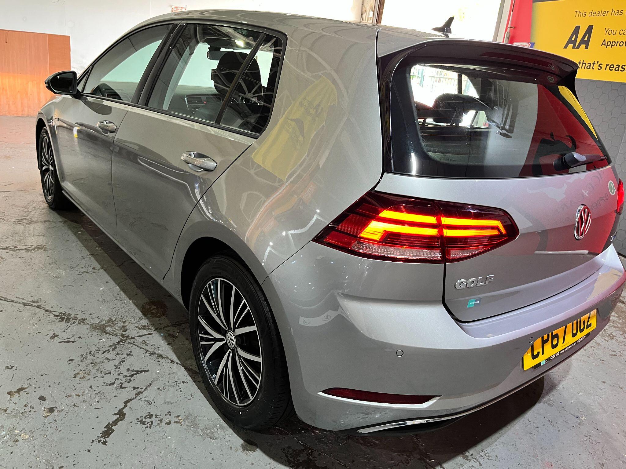 Volkswagen Golf view 65