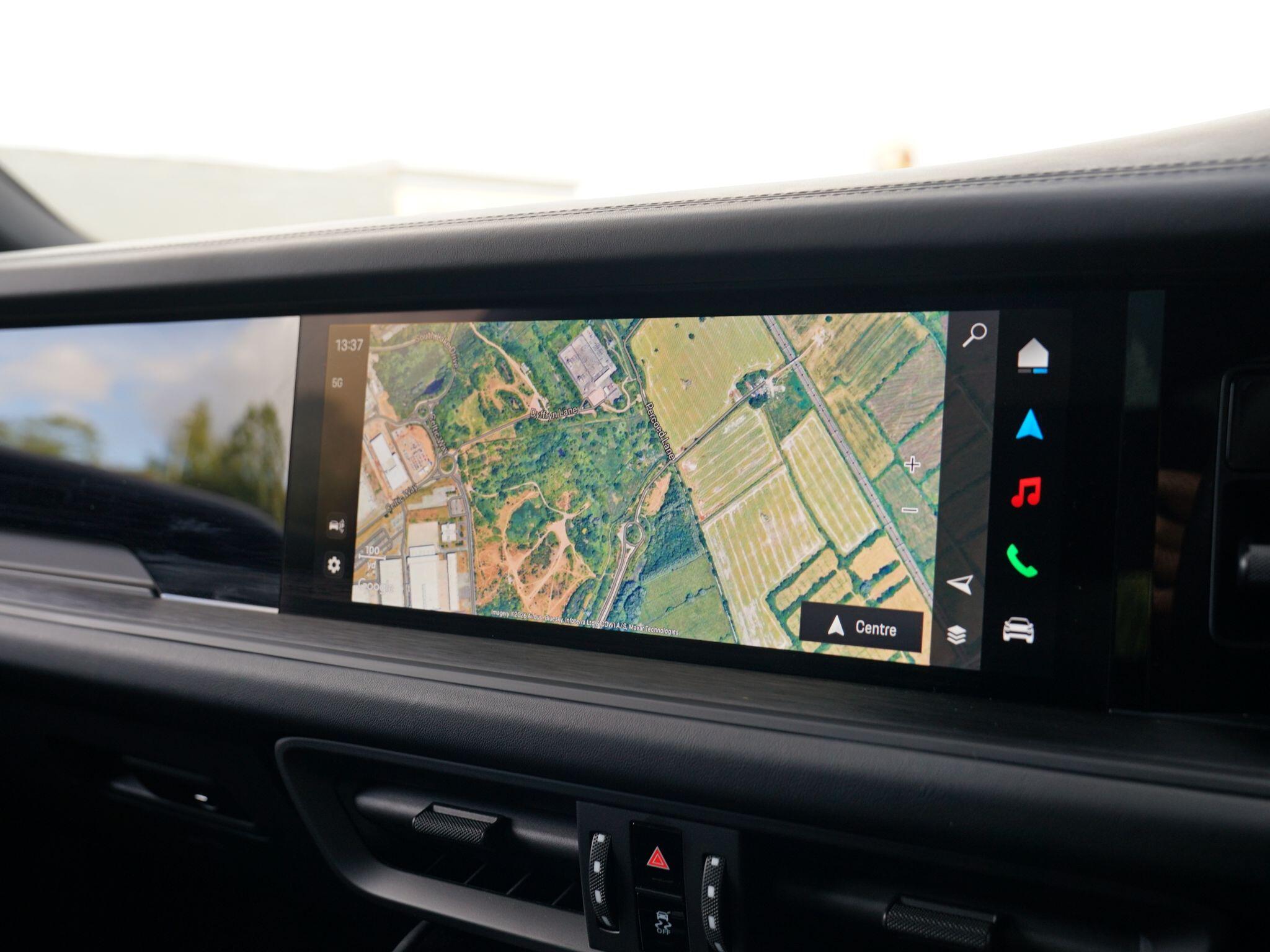Porsche Cayenne view 92