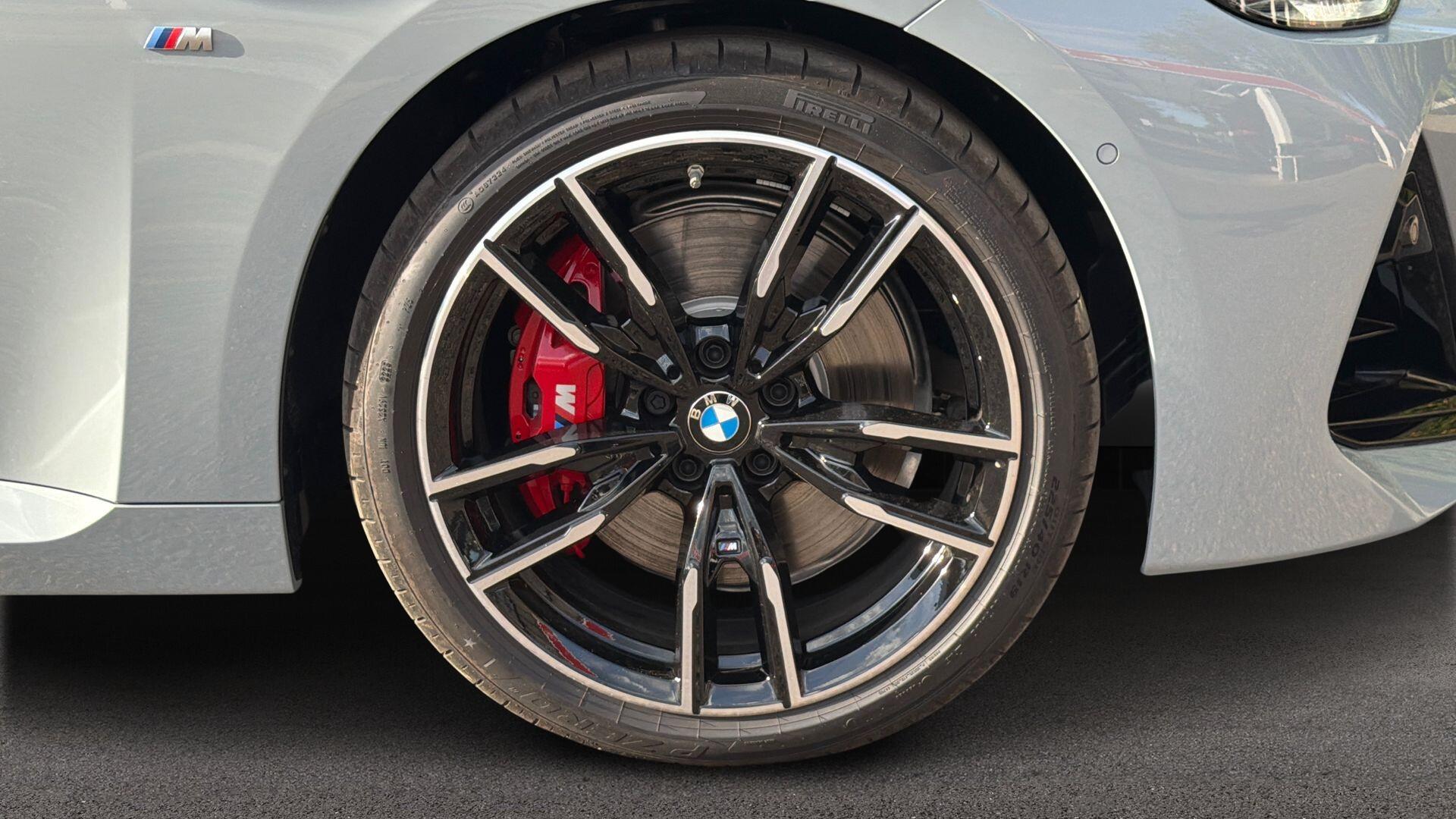 BMW 2 Series view 14