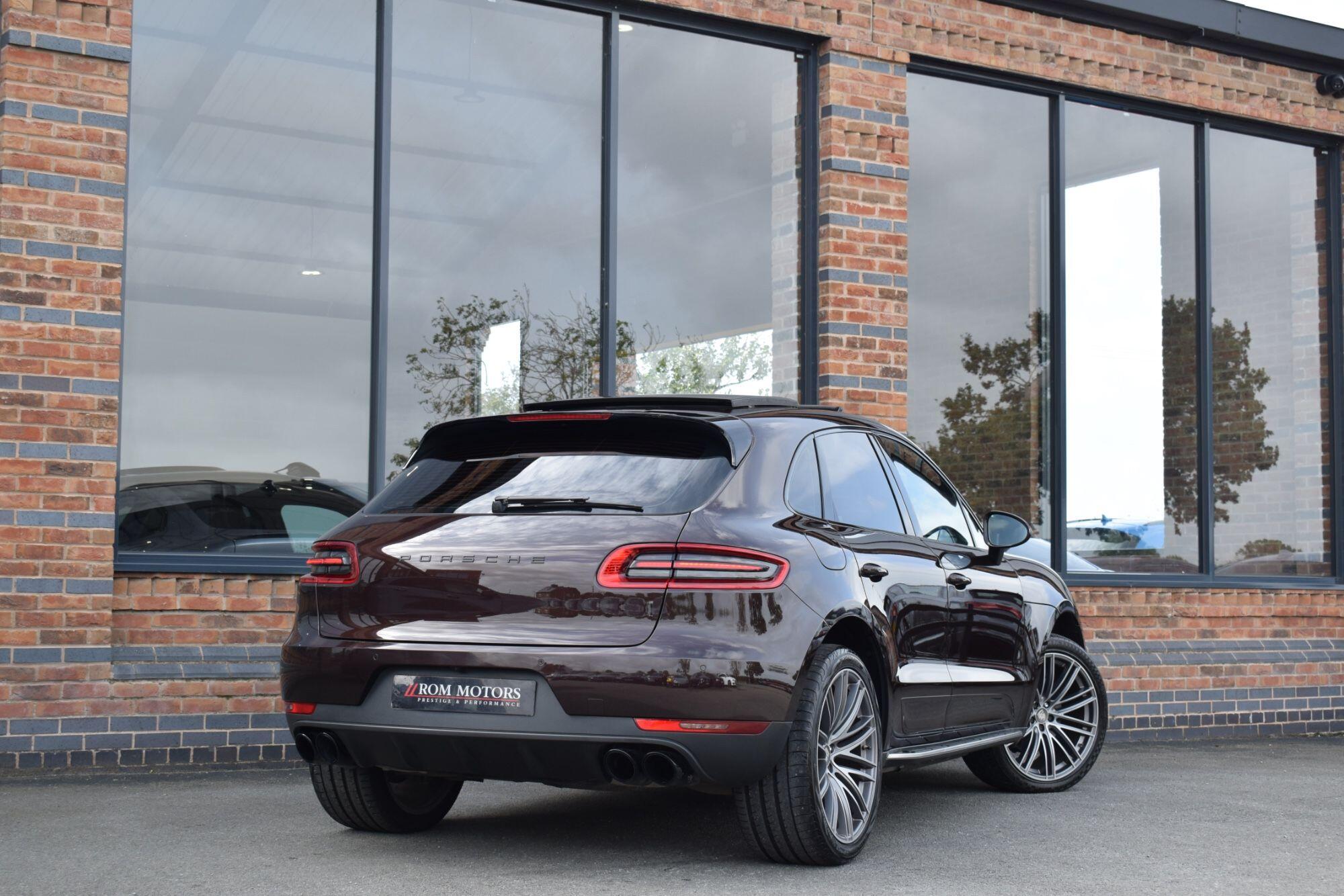Porsche Macan view 2