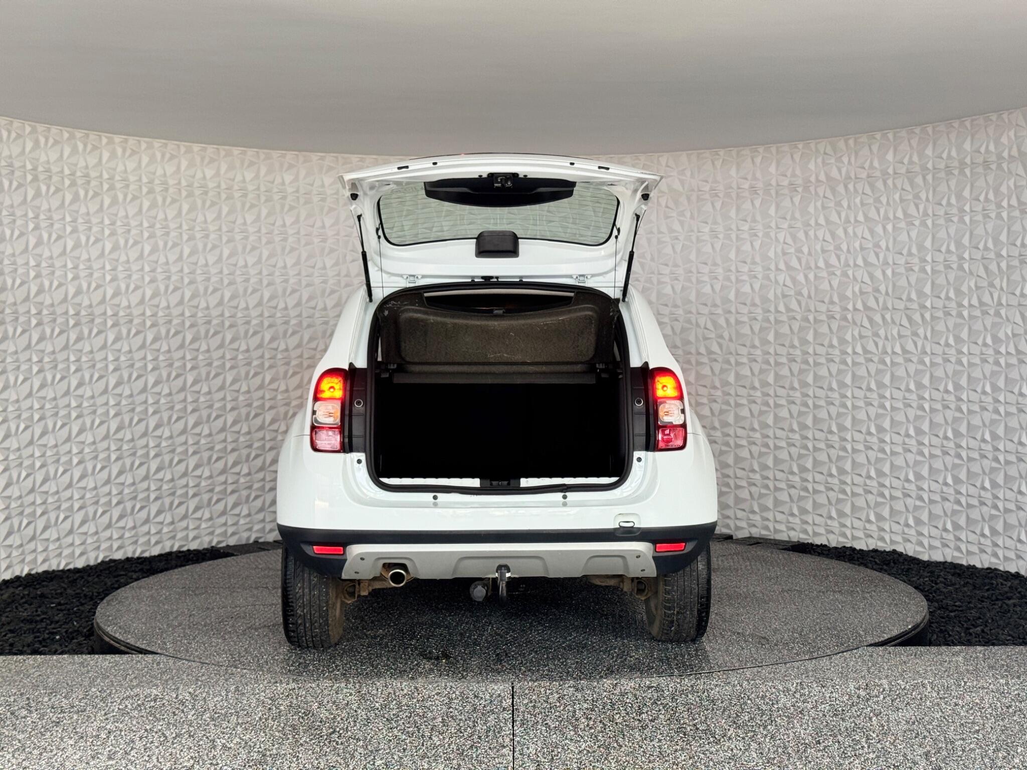 Dacia Duster view 17