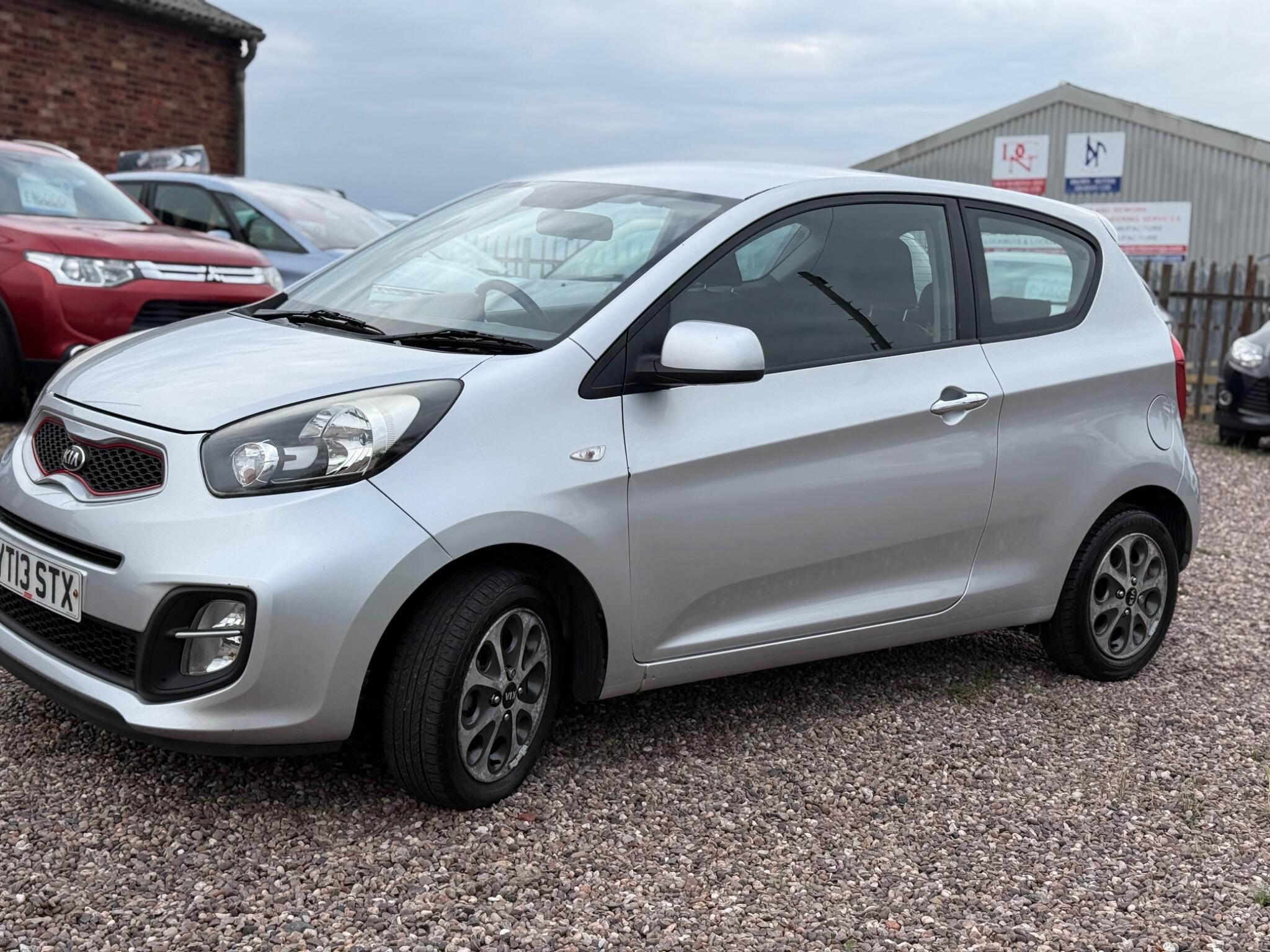 Kia Picanto view 3