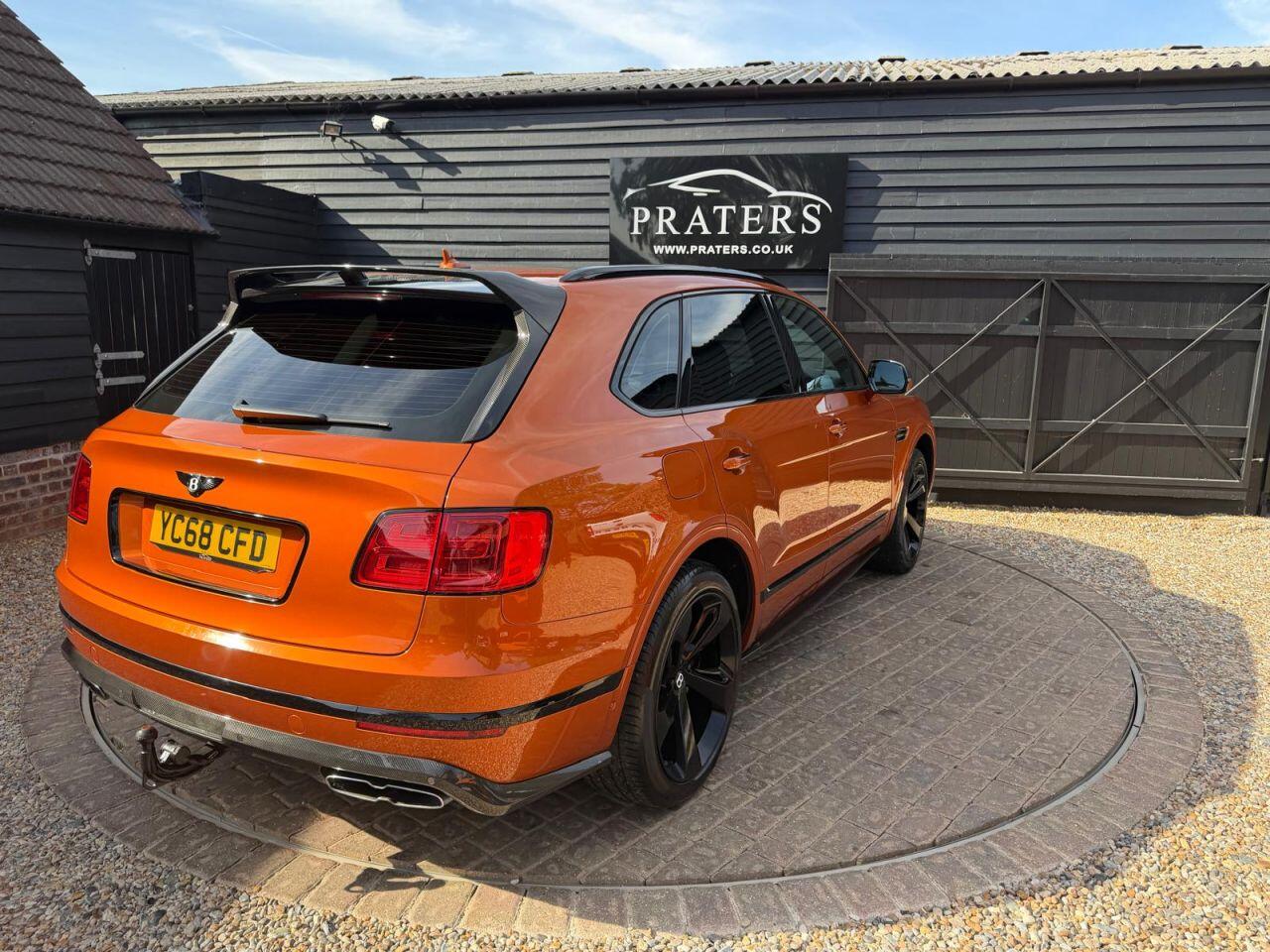 Bentley Bentayga view 65