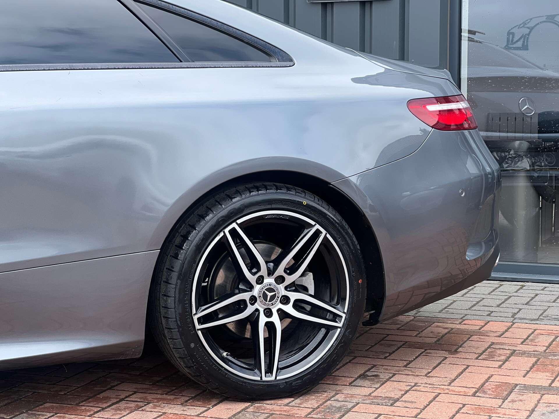 Mercedes-Benz E-Class view 65