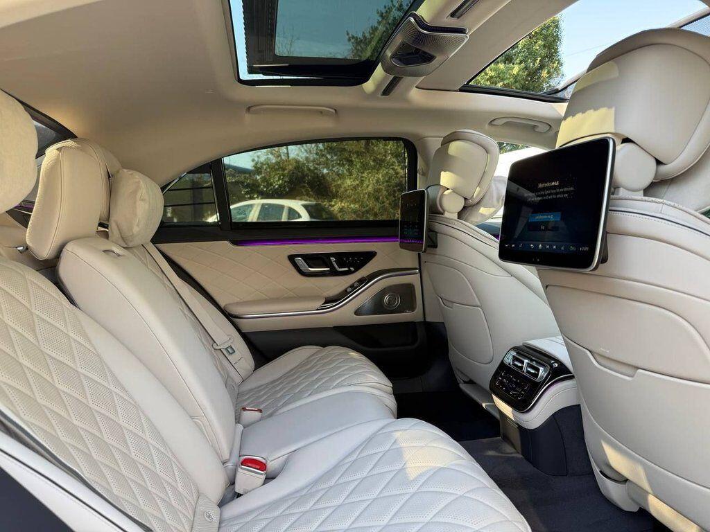 Mercedes-Benz S Class view 19