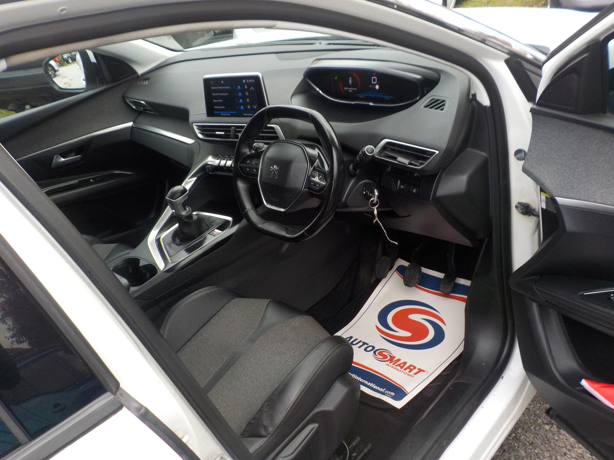 Peugeot 3008 1.5 BlueHDi Allure Euro 6 (s/s) 5dr
