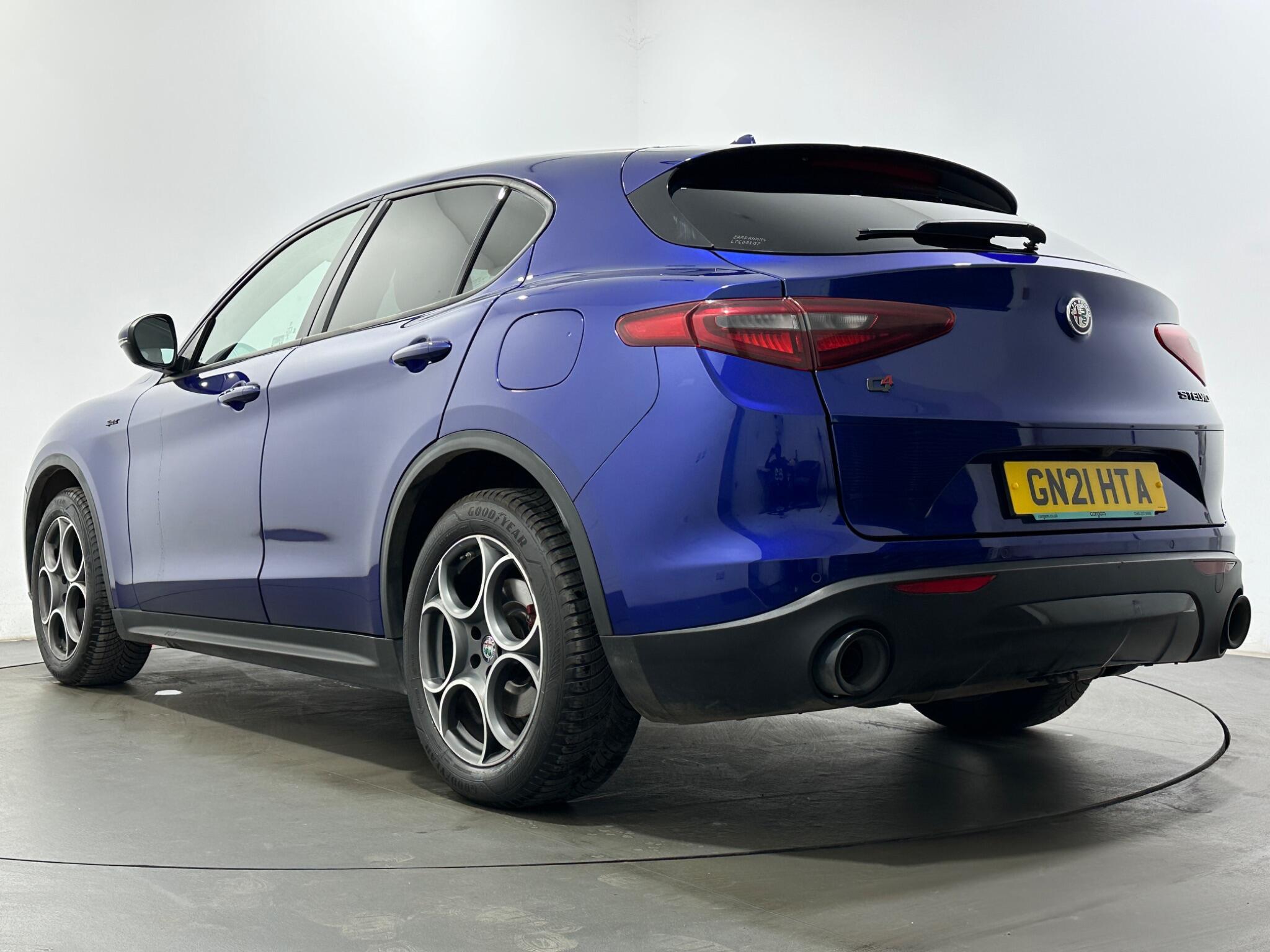 Alfa Romeo Stelvio view 48