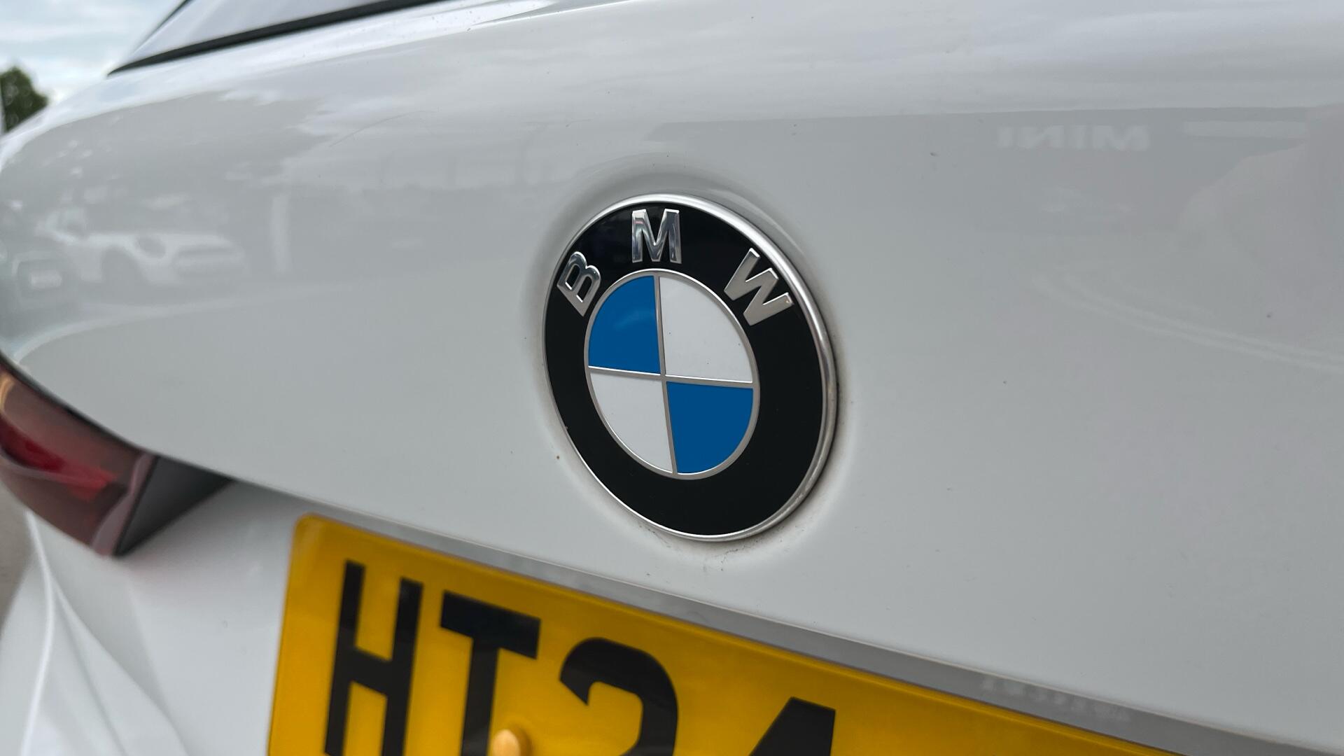 BMW 1 Series view 28