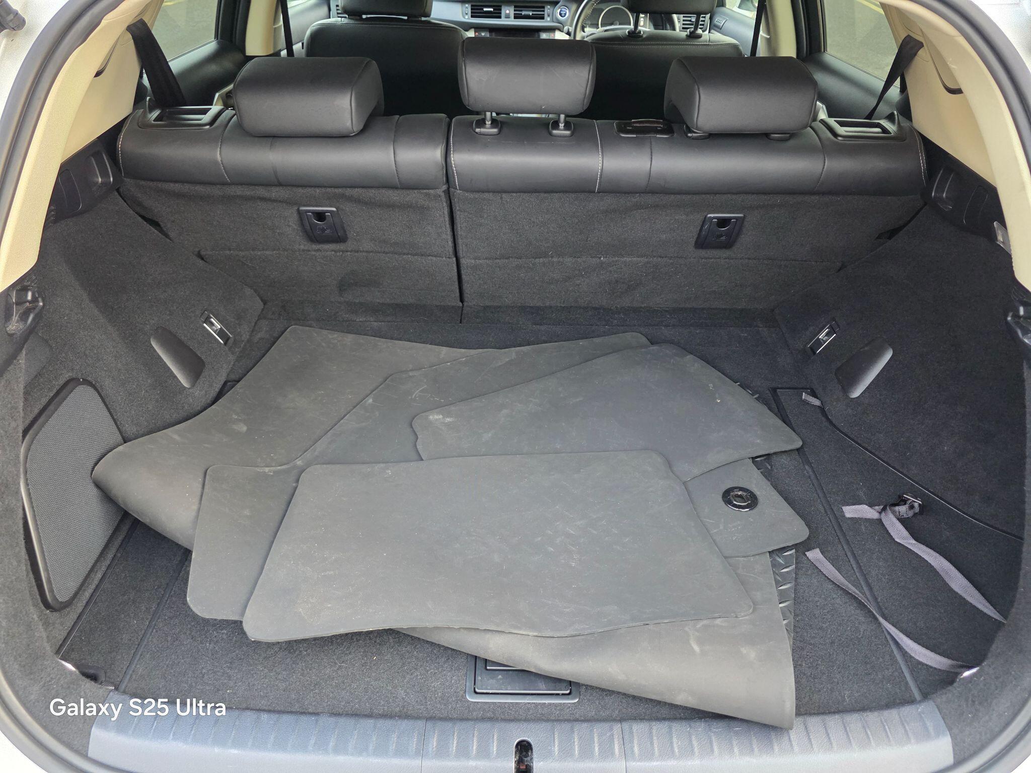 Lexus CT view 23