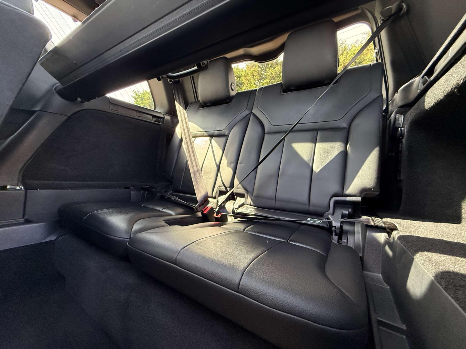 Land Rover Discovery view 78