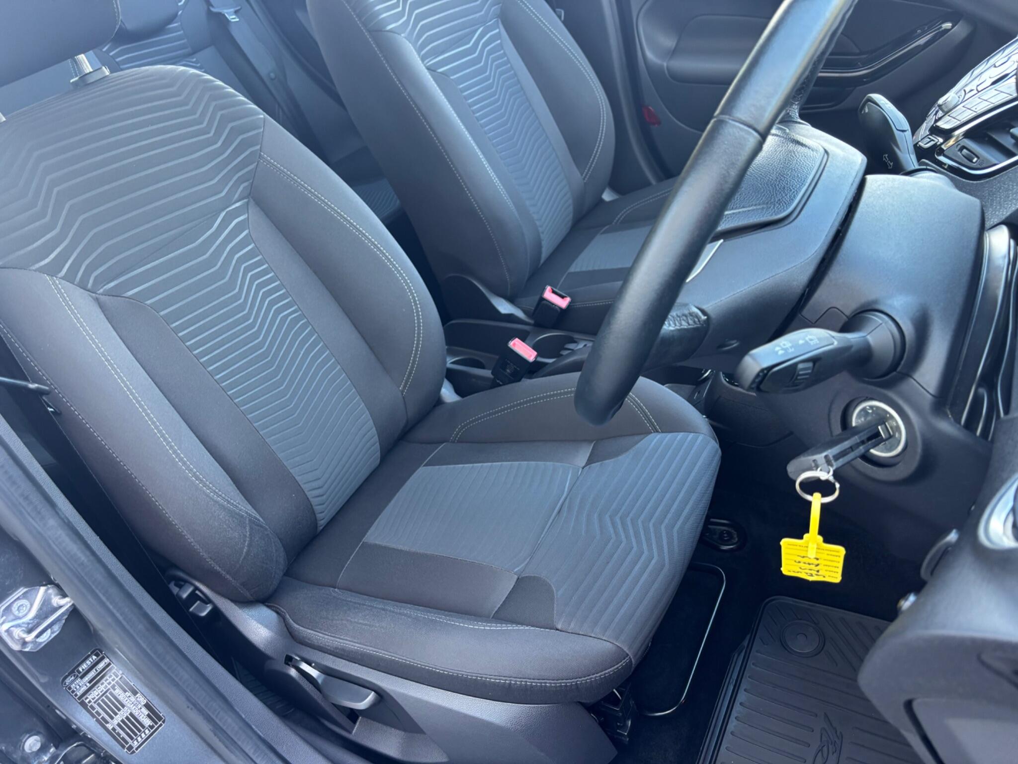Ford Fiesta view 13