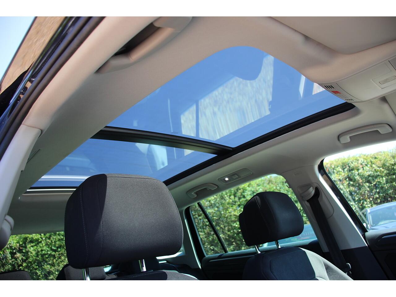 Volkswagen Tiguan view 38