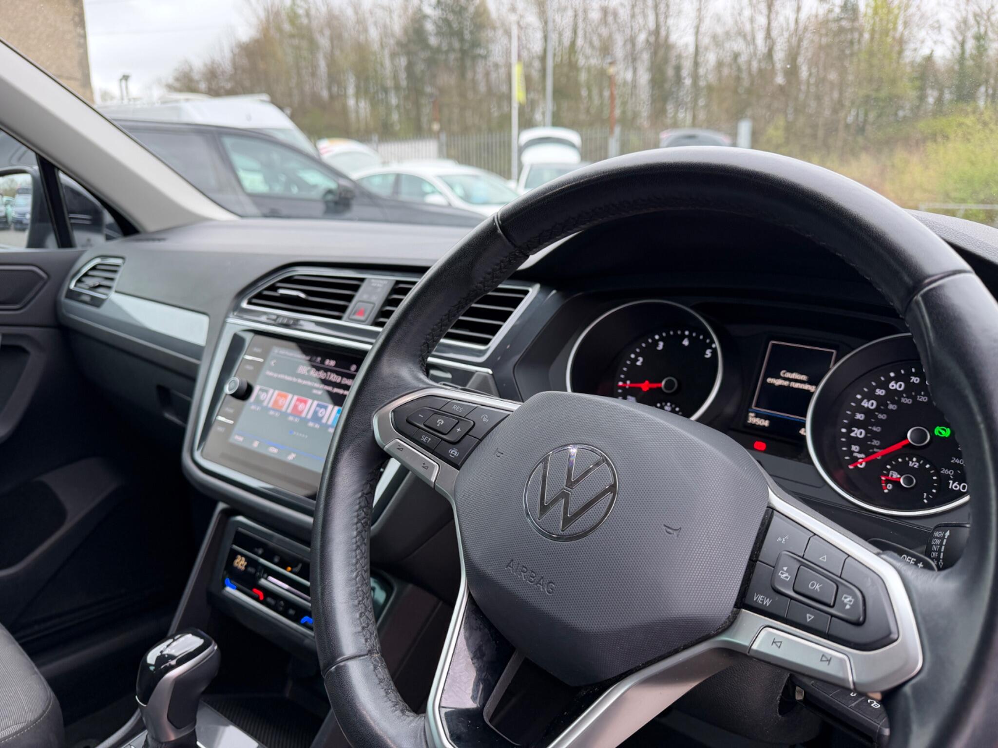 Volkswagen Tiguan view 14