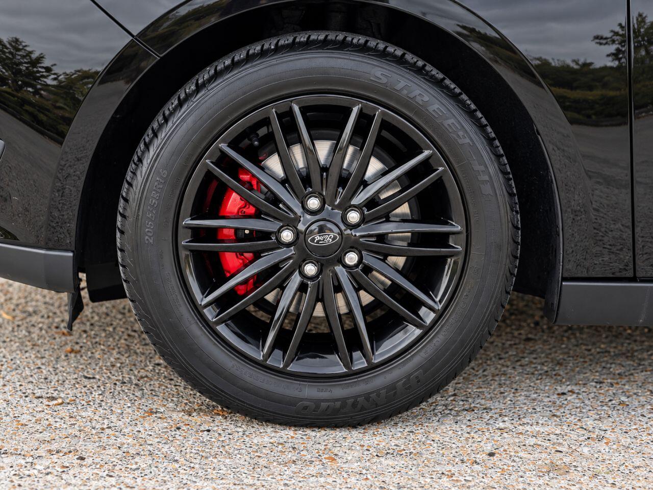 Ford Focus view 12