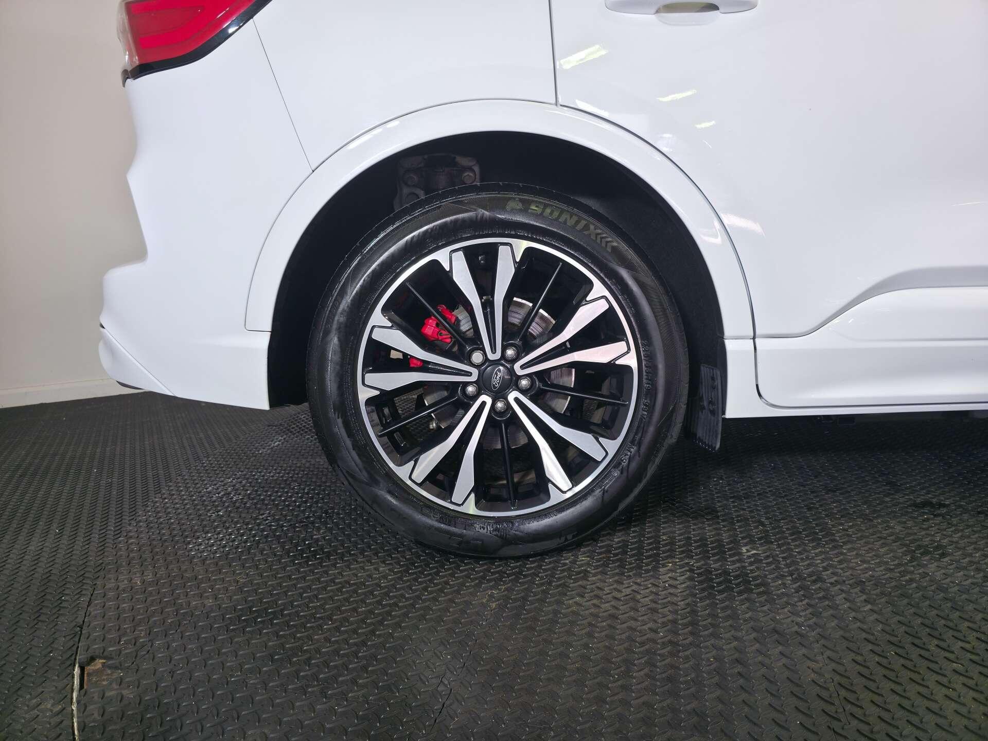 Ford Kuga view 73