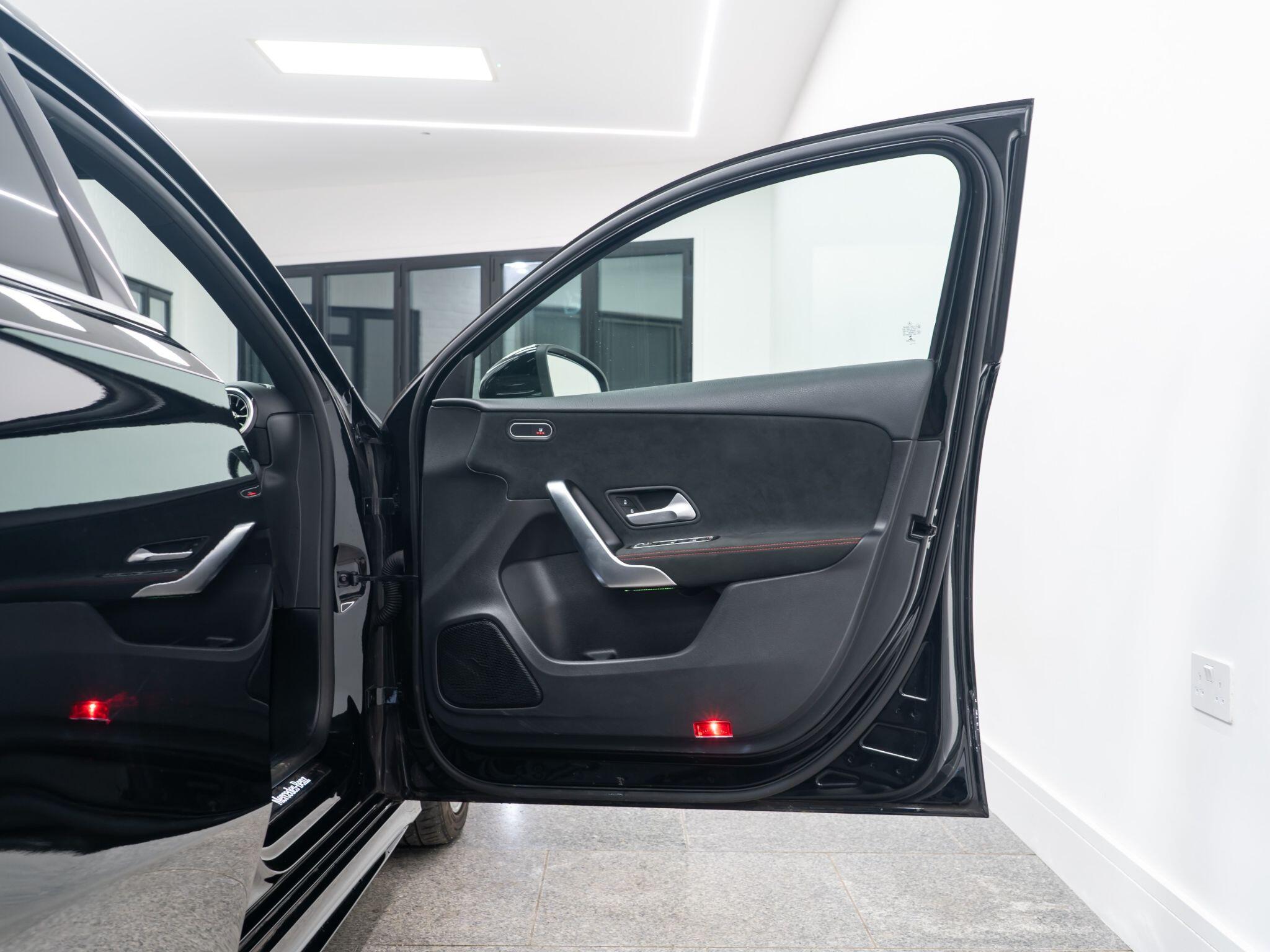 Mercedes-Benz A-Class view 21