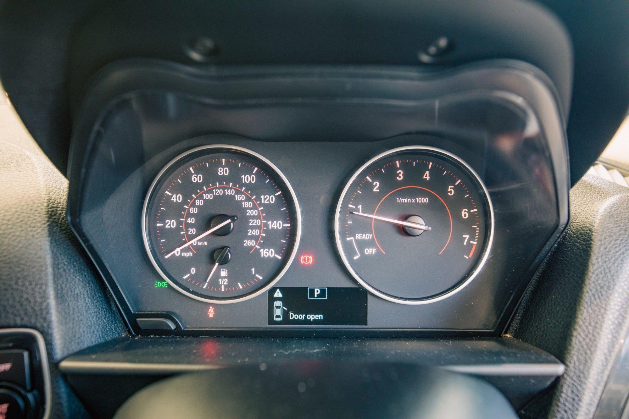 BMW 1 Series view 16
