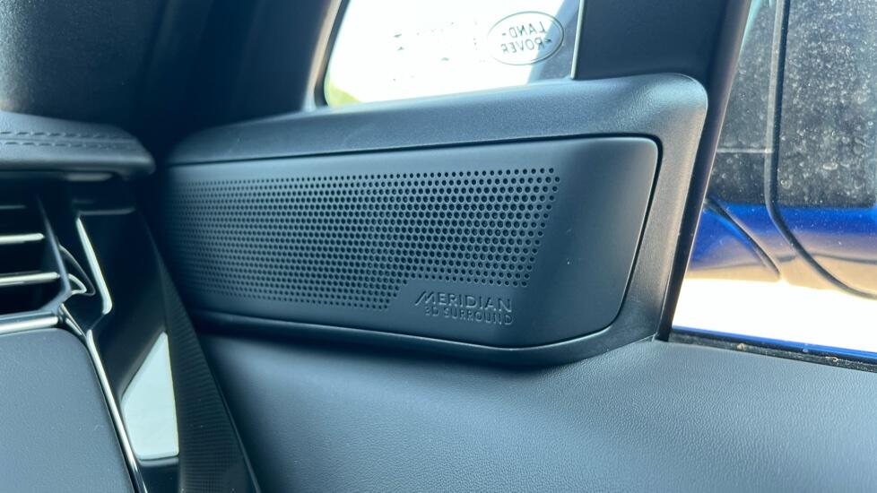 Land Rover Range Rover Sport view 23