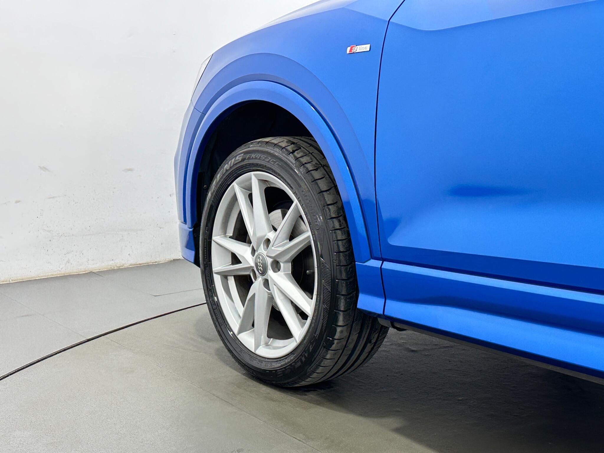 Audi Q2 view 51