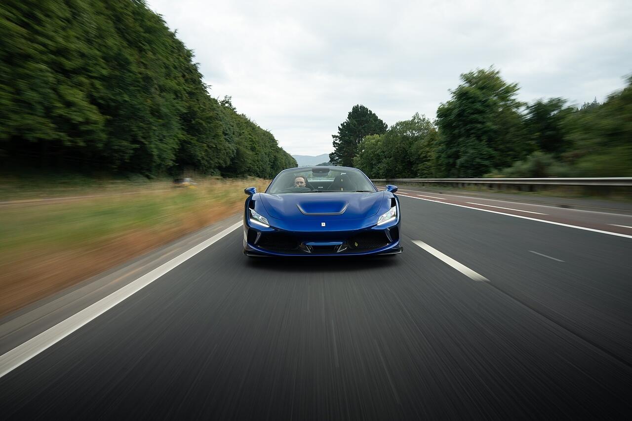 Ferrari F8 Tributo view 5