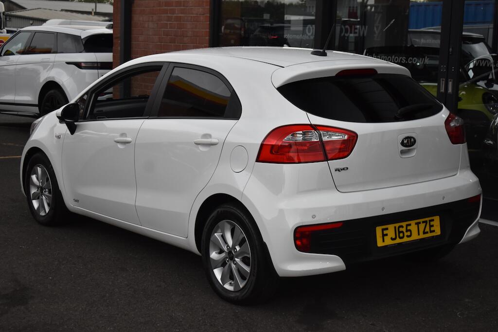 Kia Rio view 20