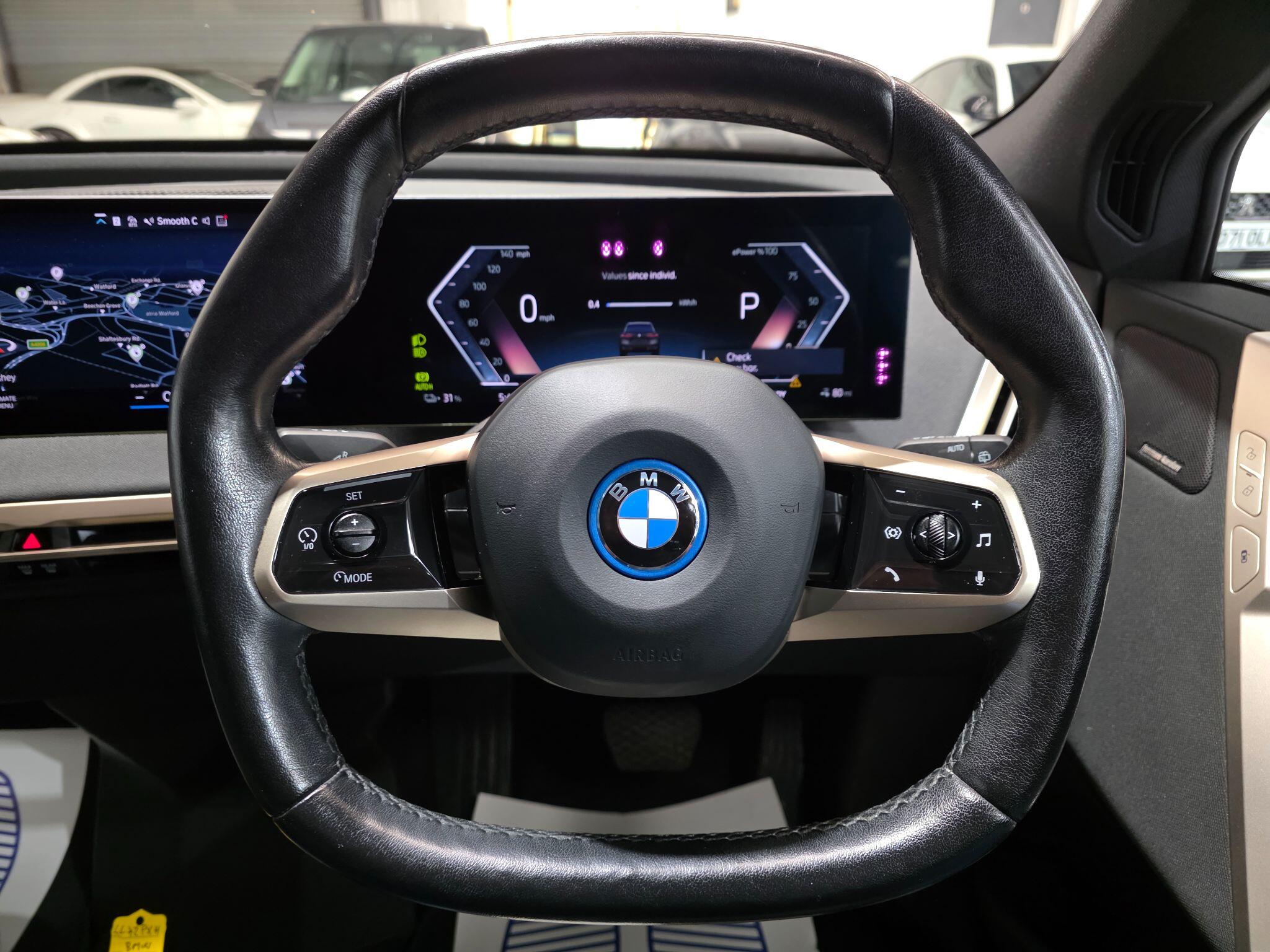 BMW Ix view 21