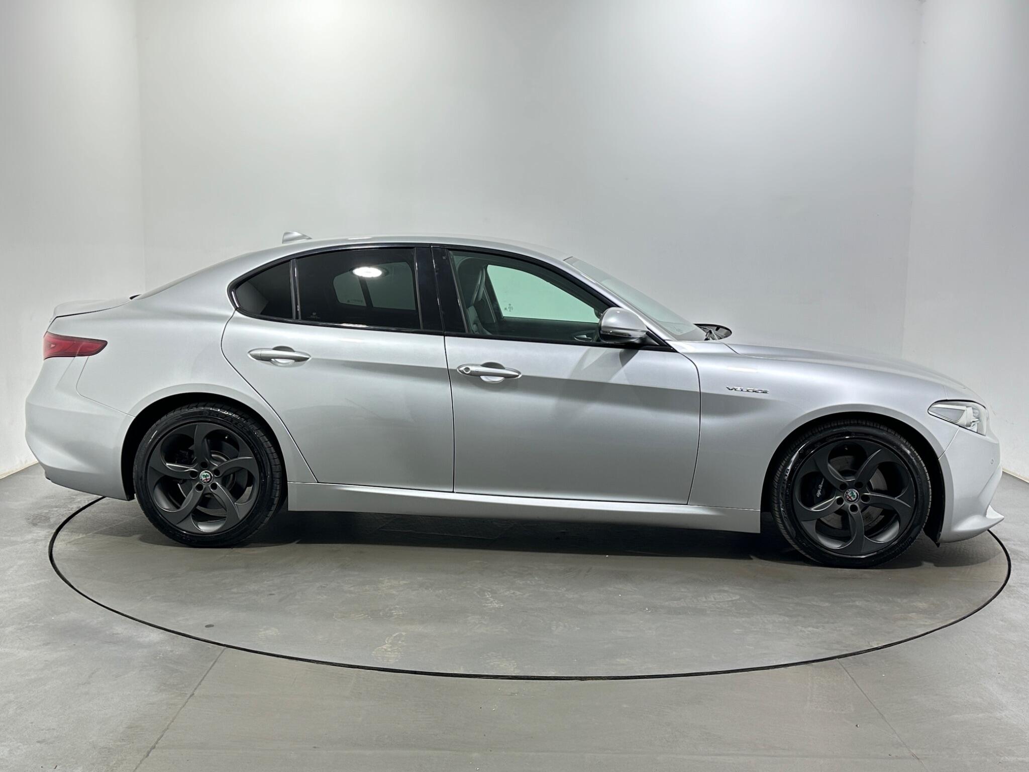 Alfa Romeo Giulia view 9