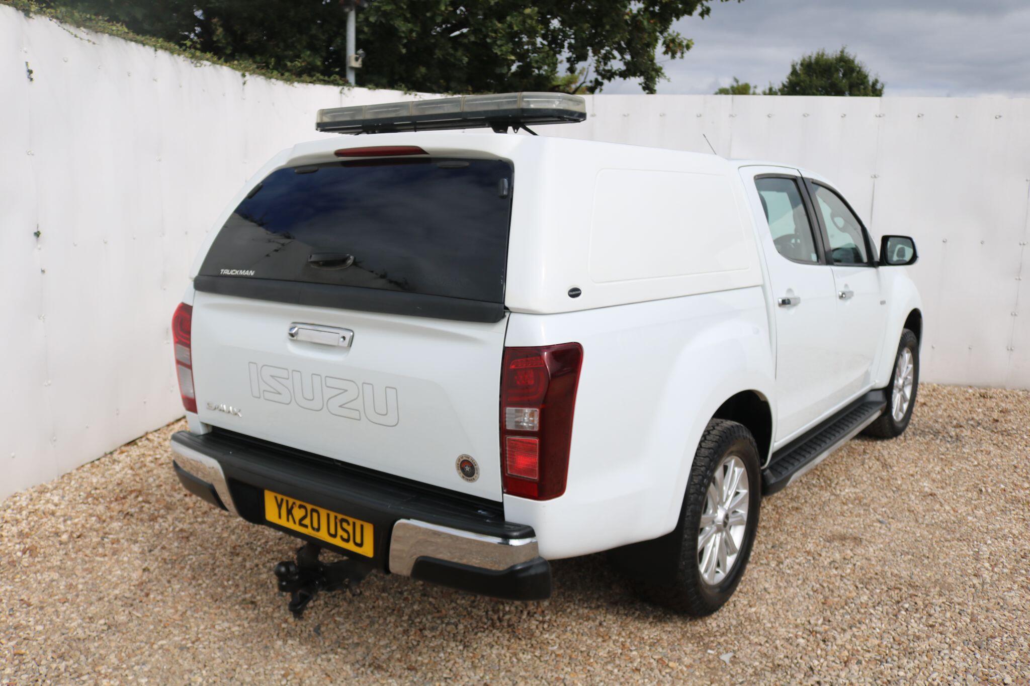 Isuzu D-Max view 8