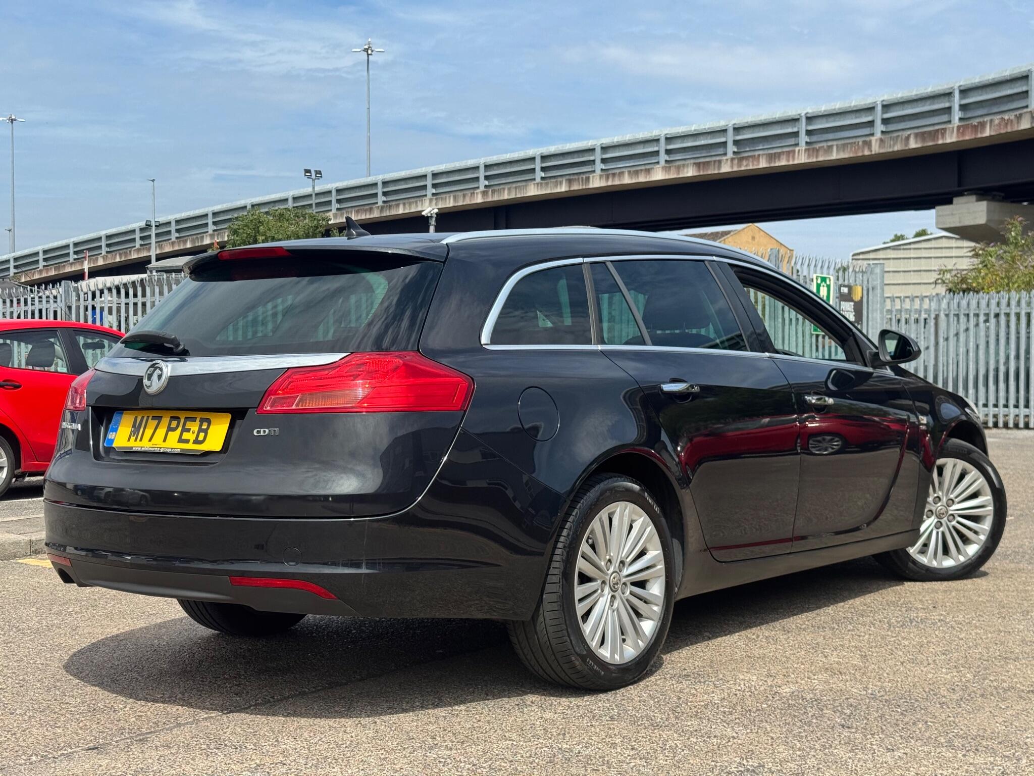 Vauxhall Insignia view 23