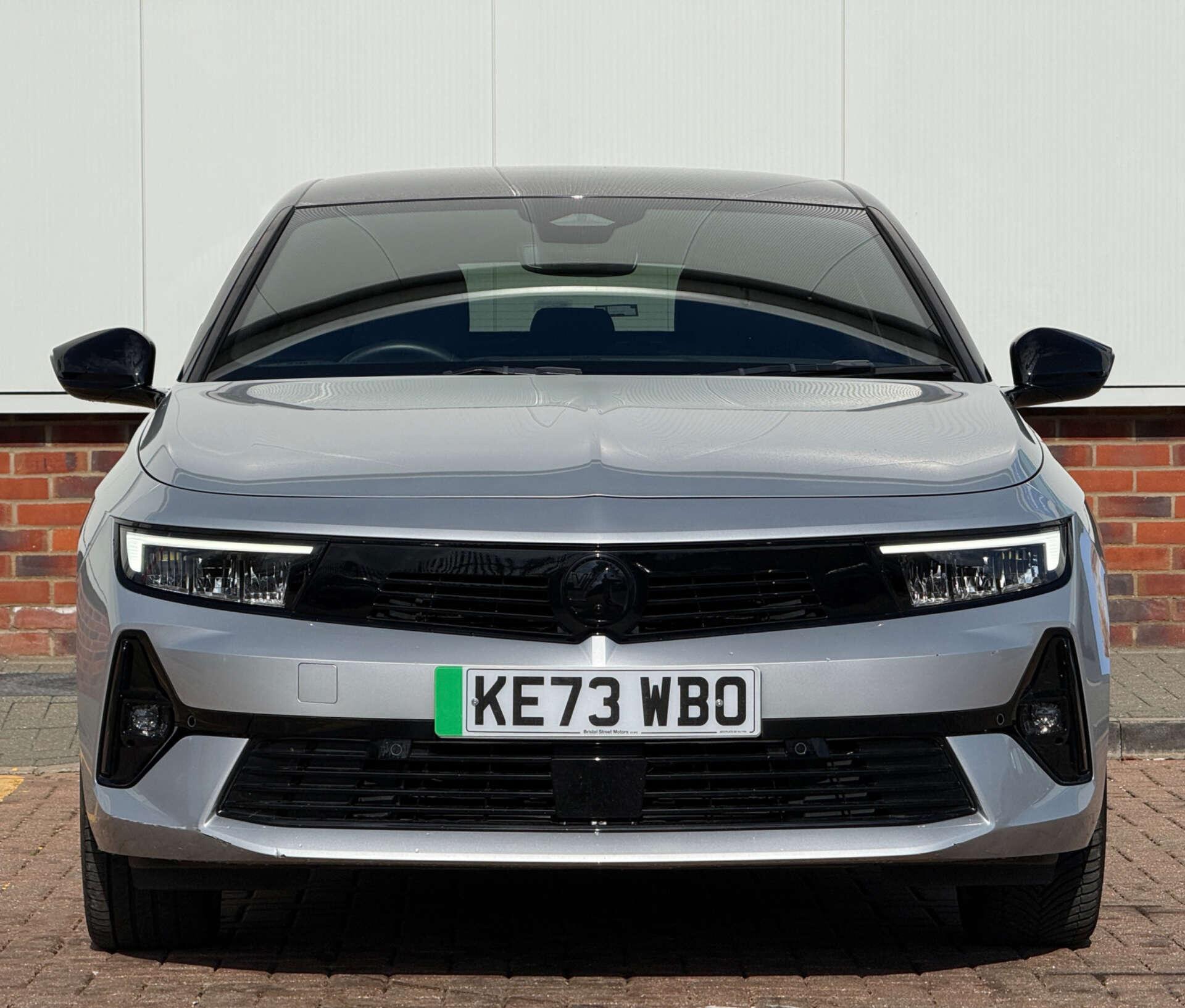 Vauxhall Astra Electric view 2