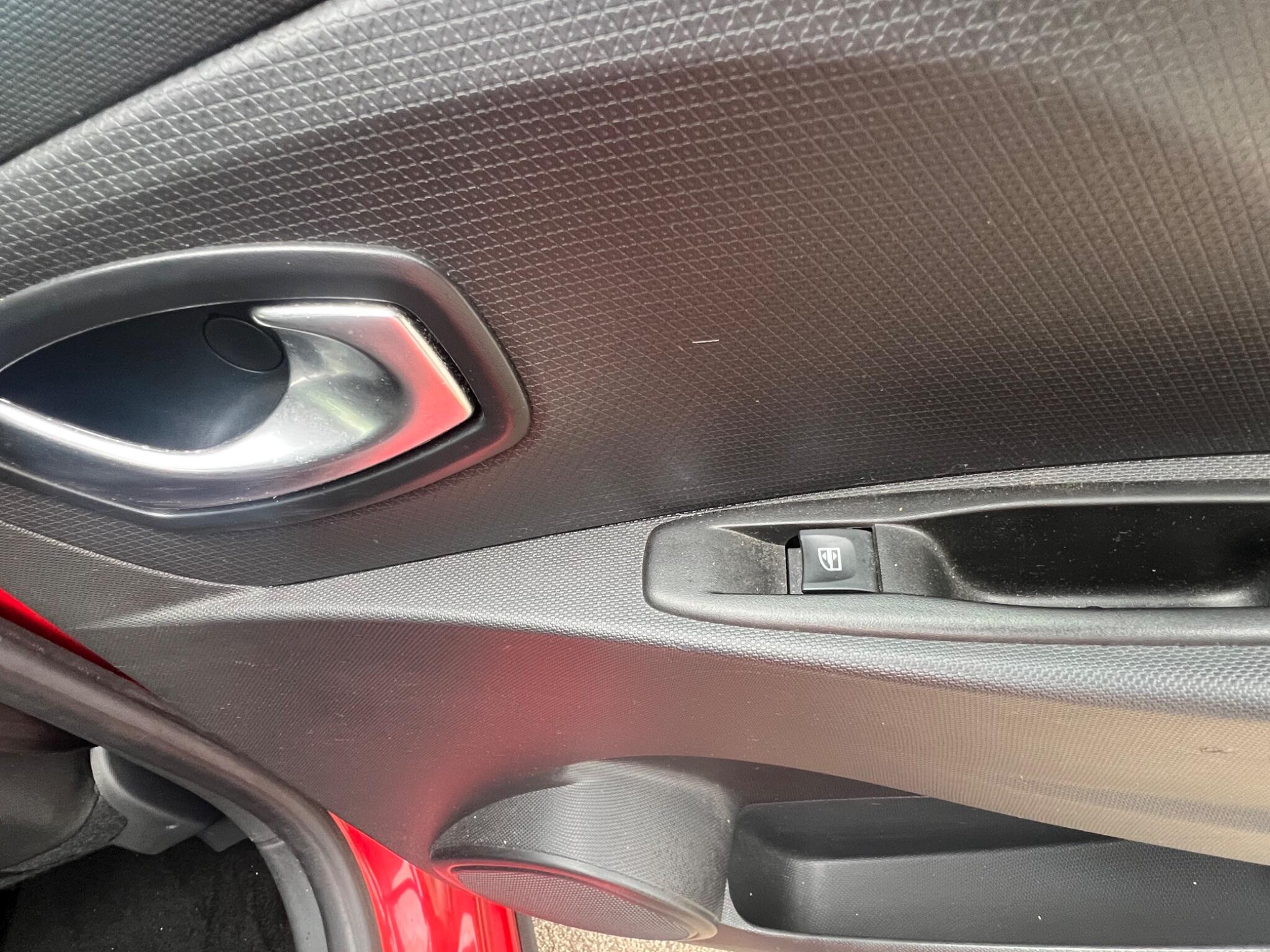 Renault Clio view 22