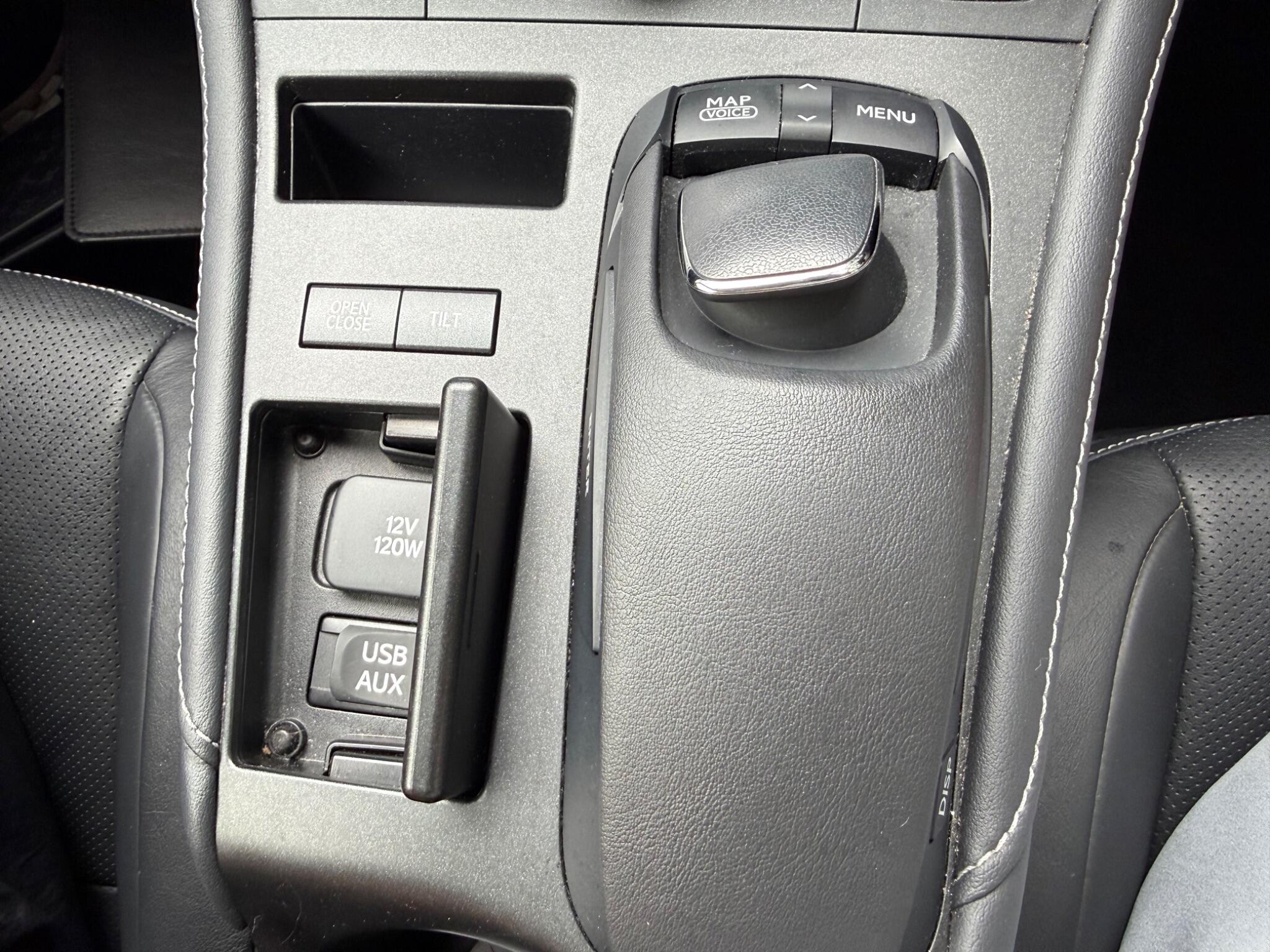 Lexus CT view 24