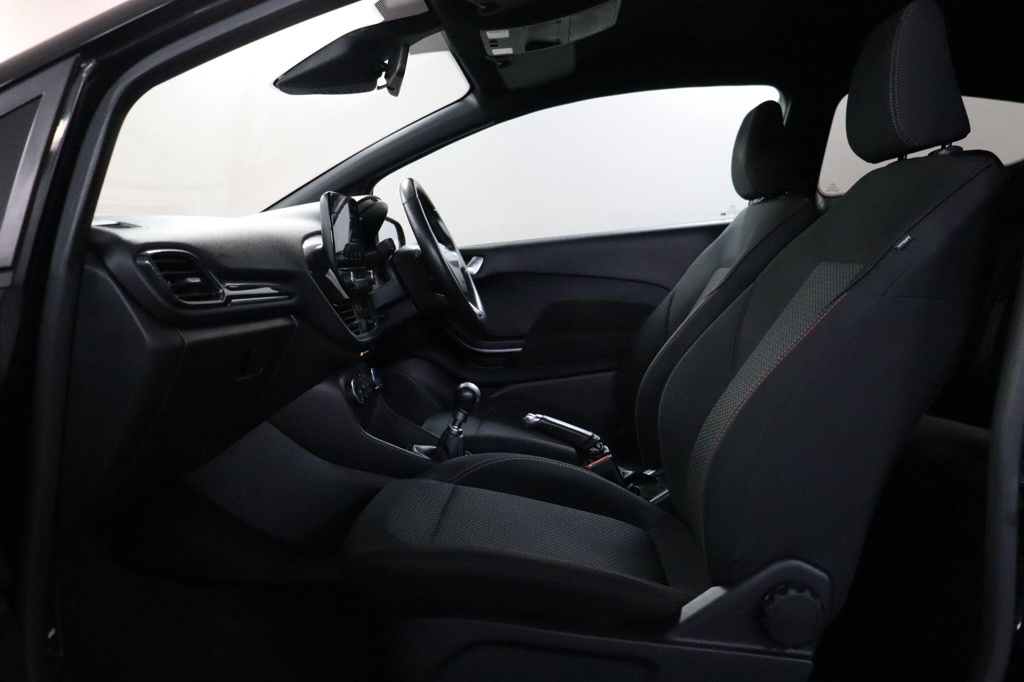 Ford Fiesta view 42