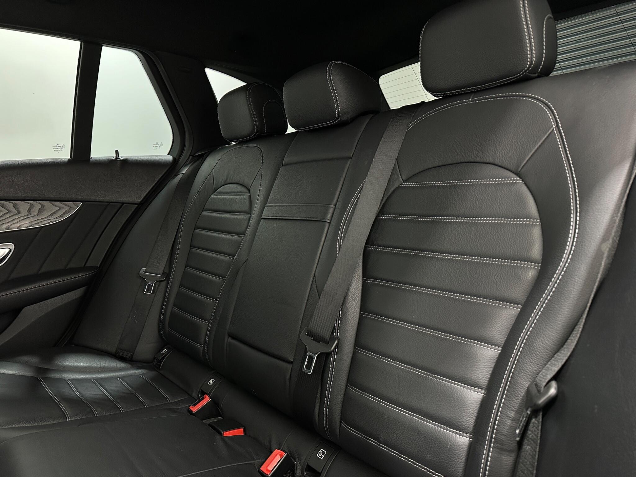 Mercedes-Benz C-Class view 41