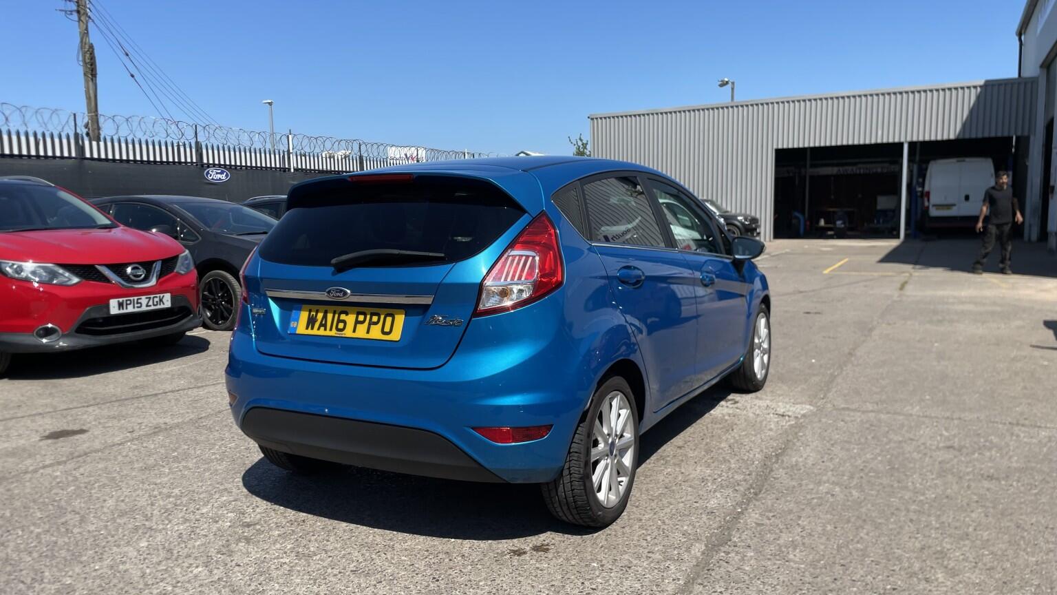 Ford Fiesta view 8