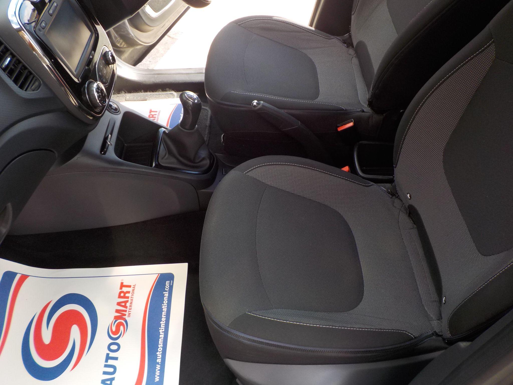 Renault Captur 1.5 dCi ENERGY Dynamique S MediaNav Euro 5 (s/s) 5dr