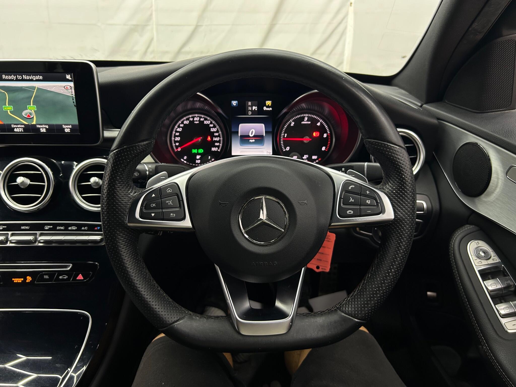 Mercedes-Benz C-Class view 40