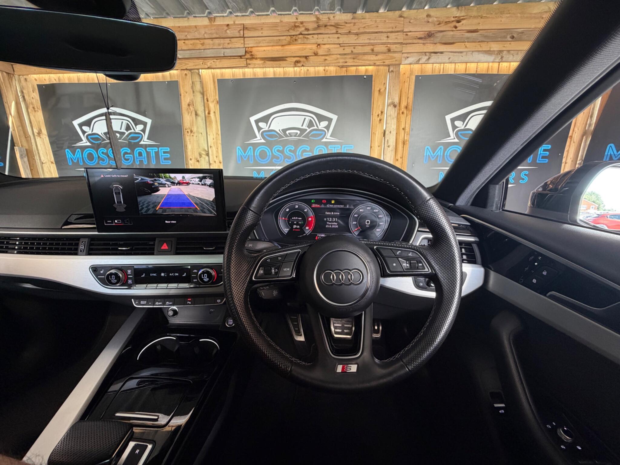 Audi A4 view 25