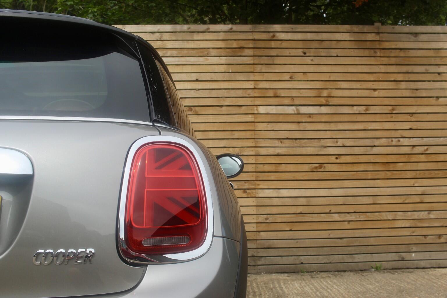 Mini Hatch view 29