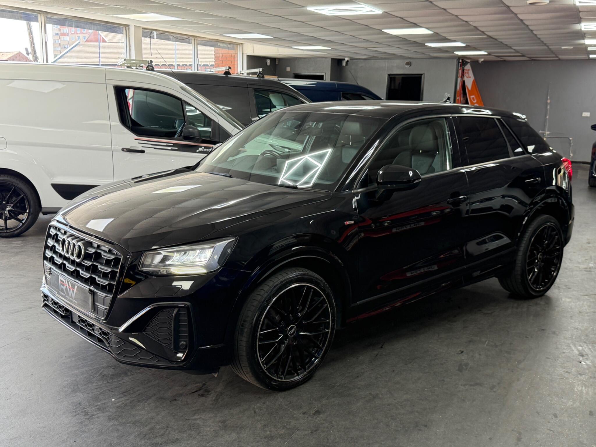 Audi Q2 view 48