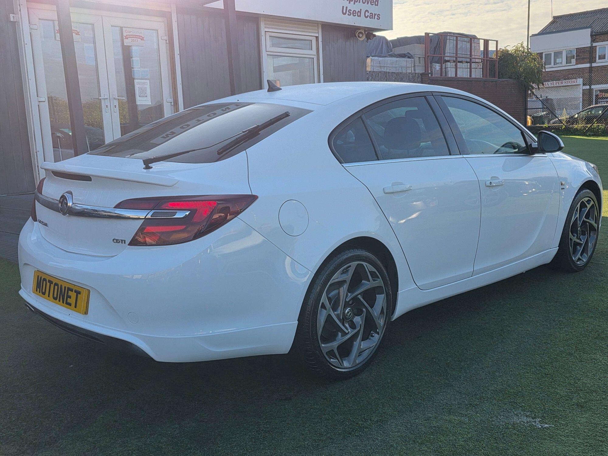 Vauxhall Insignia view 7
