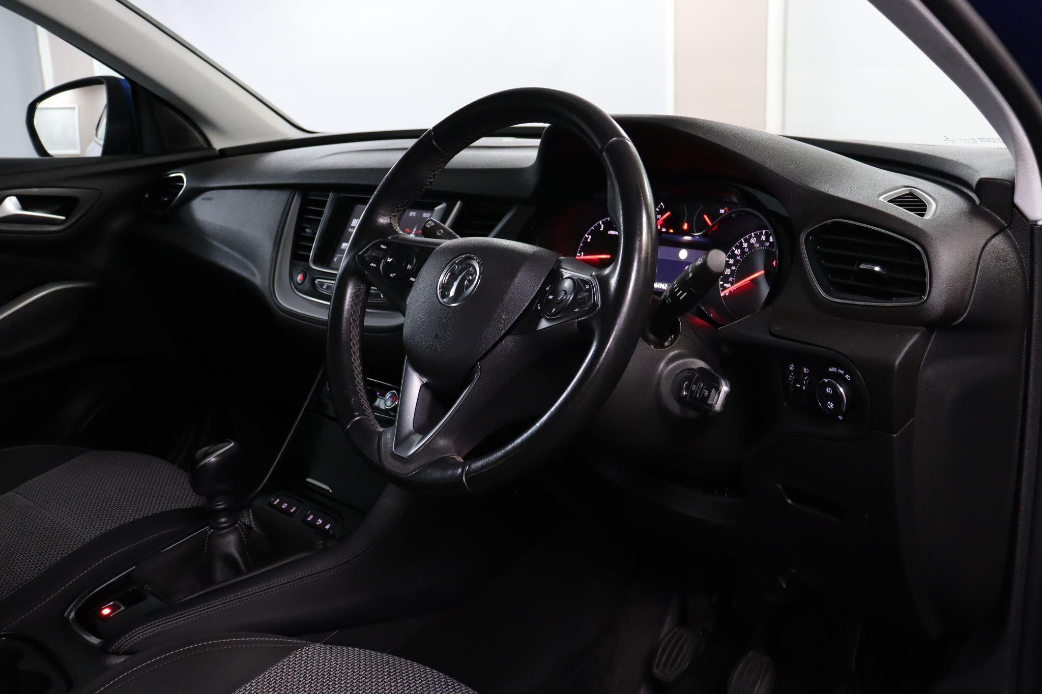 Vauxhall Grandland X view 5