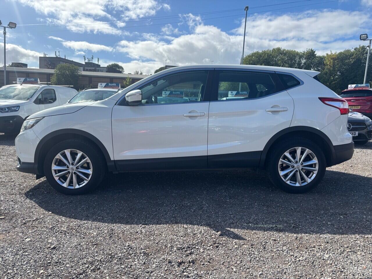 Nissan Qashqai view 4