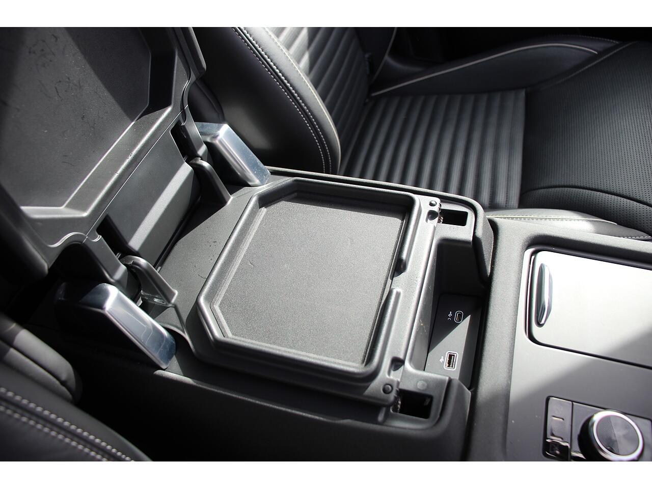 Land Rover Discovery view 47