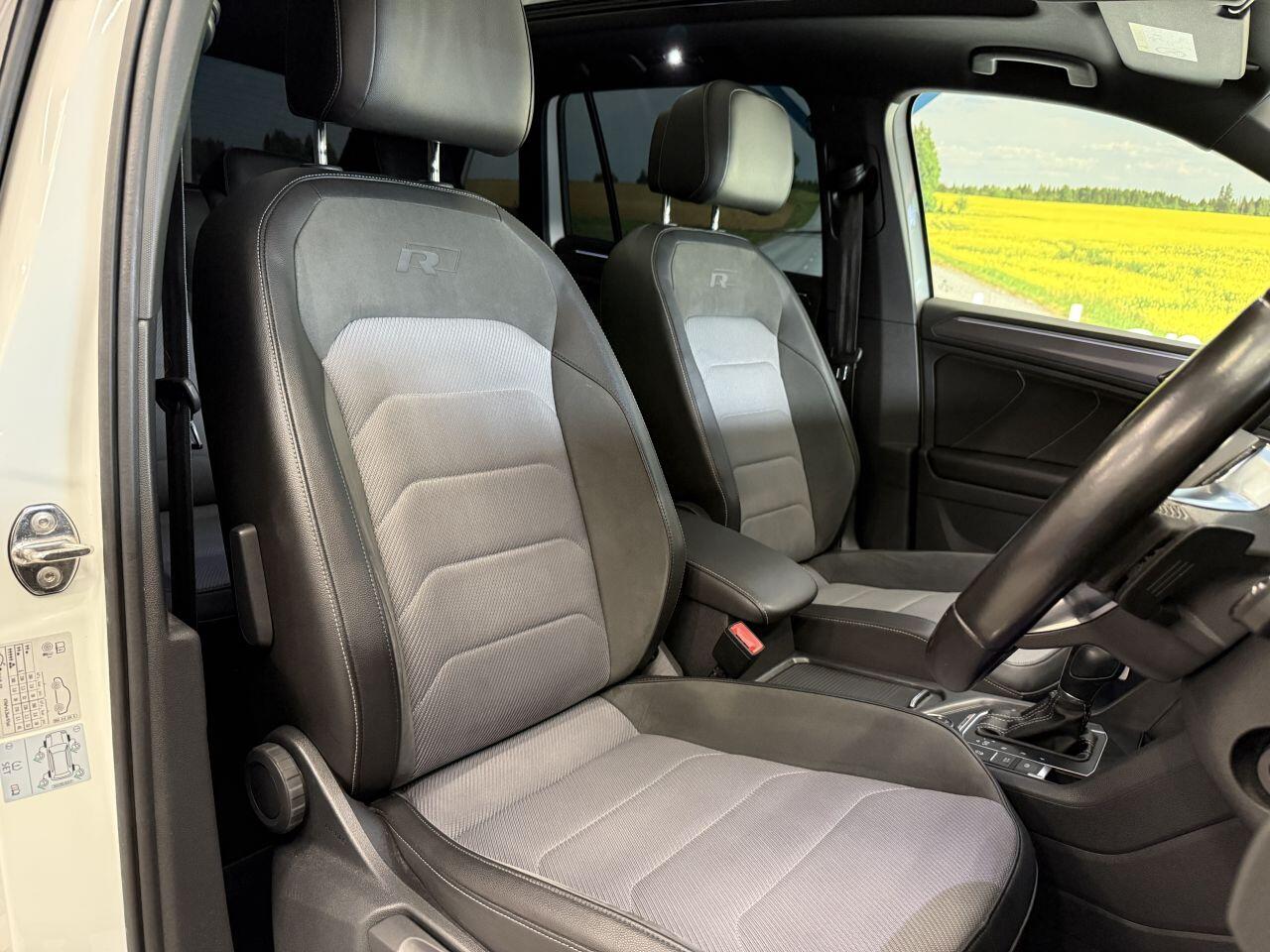 Volkswagen Tiguan view 11