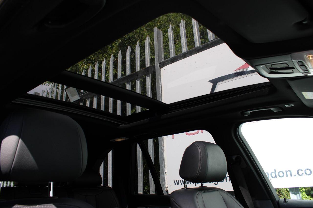 BMW X5 view 21