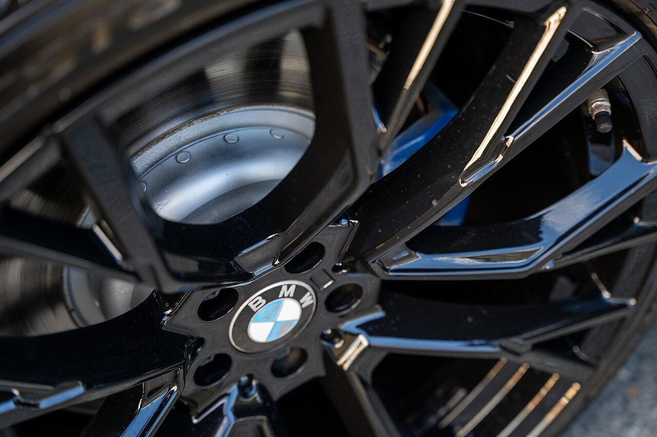BMW X5 view 37